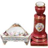 Dreikantige Saliere mit Watteau-Malerei und Kerzenleuchter, Meissen, um 1800/1850 - Foto 1