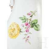 56-teiliges Meissen-Service mit Streublume-Dekor (Bunte Blume), 20. Jhdt. - Foto 3