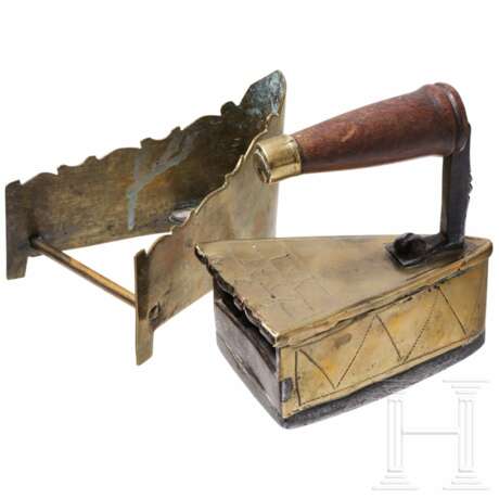 Bügeleisen mit Ständer, Niederlande/Skandinavien, datiert 1832 - photo 2