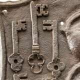 Eisernes Zunftschild einer Schlossergilde, Frankreich, Anfang 16. Jhdt. - photo 3