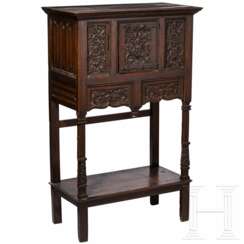 Stollenschrank im Stil des 16. Jhdts., flämisch, 19. Jhdt.