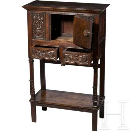 Stollenschrank im Stil des 16. Jhdts., flämisch, 19. Jhdt. - photo 2