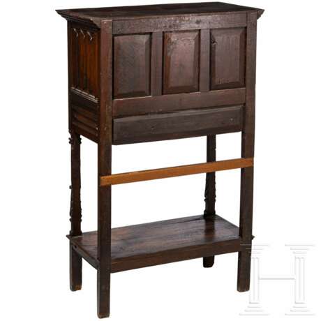 Stollenschrank im Stil des 16. Jhdts., flämisch, 19. Jhdt. - photo 3