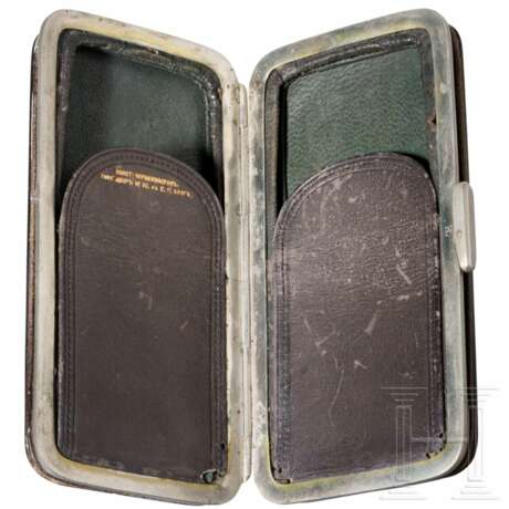 Lack-Etui und kleines Tablett, Russland, Ostaschkow, Werkstatt Osip F. Wischnjakow mit Söhnen, 1885 - 1888 - photo 2