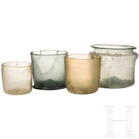 Vier Glasbecher, deutsch, 15. Jhdt. - um 1600 - photo 1