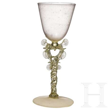 Flügelglas, Facon de Venise, deutsch oder Niederlande, 17. Jhdt. - photo 1