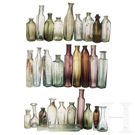29 Glasfläschchen, 17. - 19. Jhdt. - photo 1