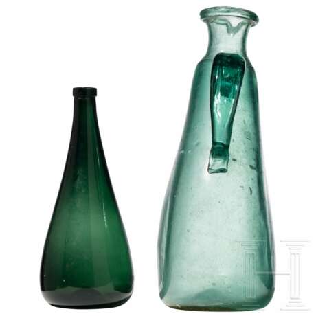 Karaffe und Mineralwasserflasche, Südfrankreich oder Spanien, 19. Jhdt. (Karaffe)/um 1900 (Flasche) - Foto 2