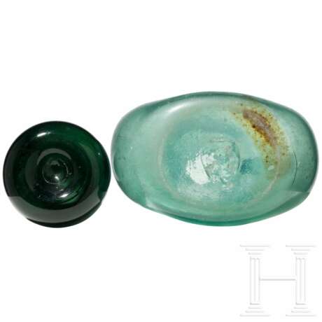 Karaffe und Mineralwasserflasche, Südfrankreich oder Spanien, 19. Jhdt. (Karaffe)/um 1900 (Flasche) - Foto 3