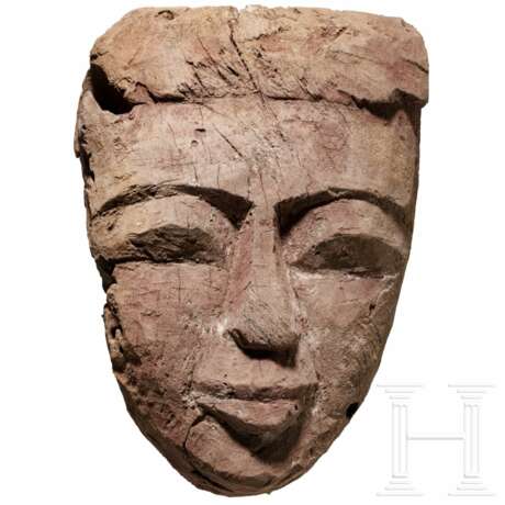 Fünf altägyptische Mumienmasken aus Holz, Spätzeit oder ptolemäisch, Mitte 1. Jtsd. v. Chr. - 1. Jhdt. v. Chr. - photo 5