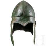 Chalkidischer Helm, Variante des Typs V, 4. Jhdt. v. Chr. - Foto 1