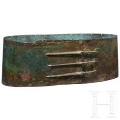 Mittelitalischer Bronzegürtel mit drei Gürtelhaken, 3. Jhdt. v. Chr.