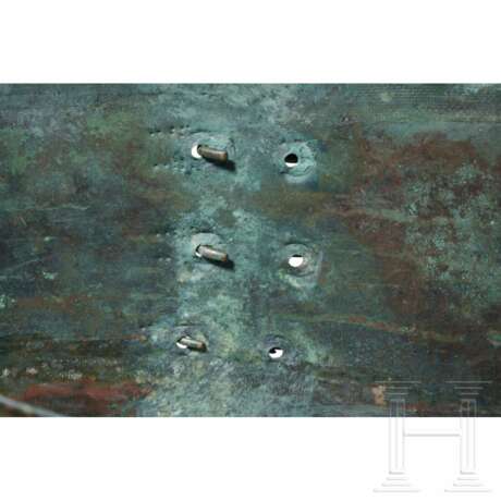 Mittelitalischer Bronzegürtel mit drei Gürtelhaken, 3. Jhdt. v. Chr. - photo 3