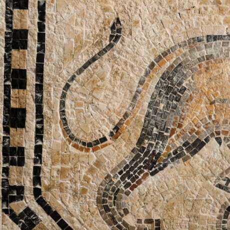 Römisches Mosaik mit Eros auf einem Löwen, Mitte 3. Jhdt. n. Chr. - photo 5