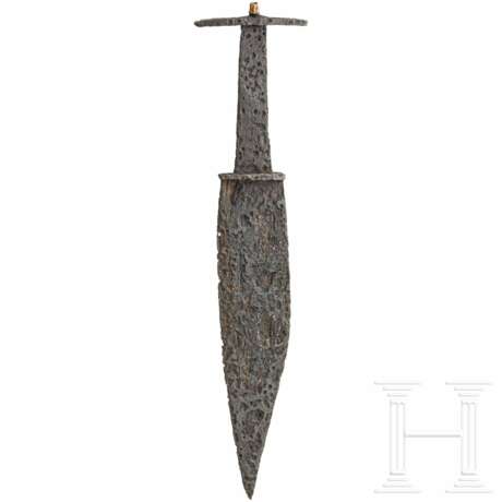 Messer mit "karpfenförmiger" Klinge, spätrömisch, 4. - frühes 5. Jhdt. n. Chr. - photo 2