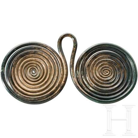 Brillenspirale, späte Bronzezeit, 13. - 12. Jhdt. v. Chr. - photo 2