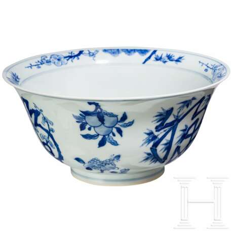 Blau-weiße Schale mit dem Symbol für Langlebigkeit "Shou", China, wohl Kangxi-Periode - Foto 5