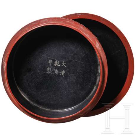 Rotlack-Dose mit Drachen, China, Qing-Dynastie, um 1900 - photo 3