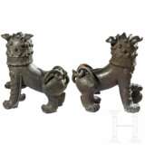 Ein Paar massive Wächterlöwen aus Bronze, China, 20. Jhdt. - Foto 5