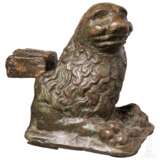 Löwenfuß eines Rednerpults oder Leuchters aus Bronze, Norditalien, 13./14. Jhdt. - photo 5