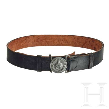 An SS Officer's Belt, Buckle and Shoulder Strap - Foto 3