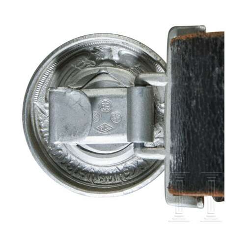 An SS Officer's Belt, Buckle and Shoulder Strap - Foto 7