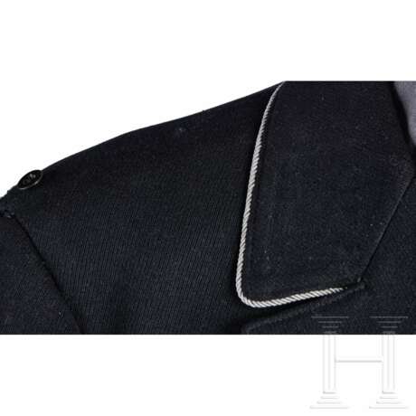 A Service Uniform for Officers - Foto 7