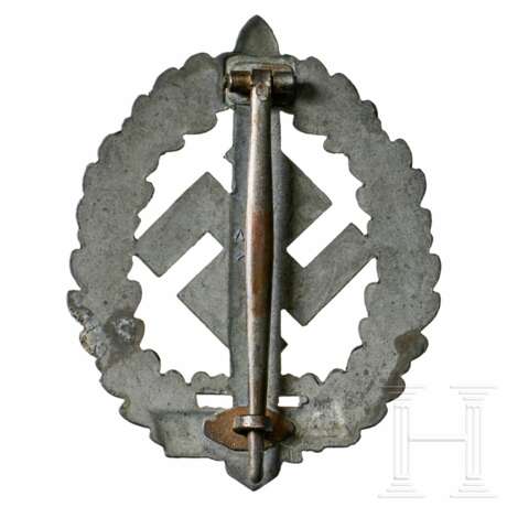 An SA War Wounded Sports Badge - photo 2