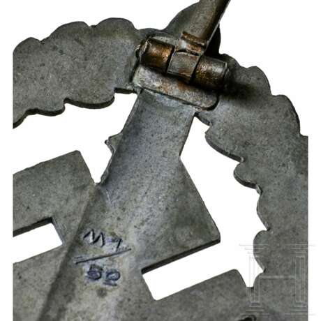 An SA War Wounded Sports Badge - photo 3