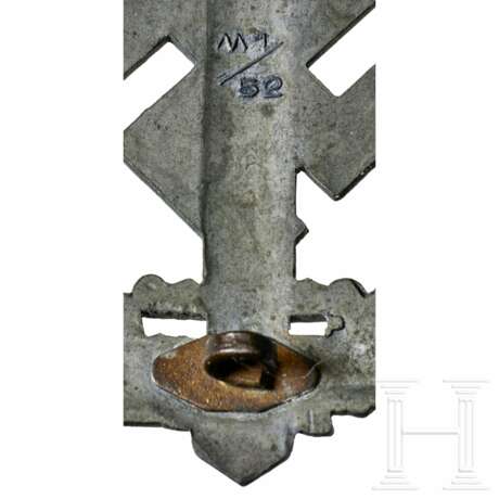 An SA War Wounded Sports Badge - photo 4