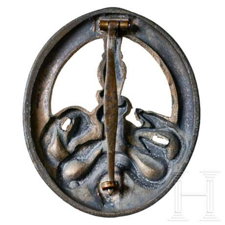 A Anti-Partisan Badge in Silver - photo 2