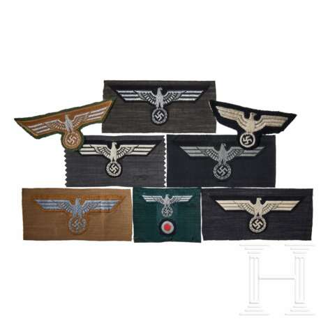 A Small Collection of Heer Insignia - photo 1