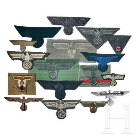 A Small Collection of Heer Insignia - photo 2