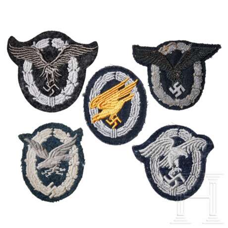 A Small Collection of Luftwaffe Cloth Badges - photo 1