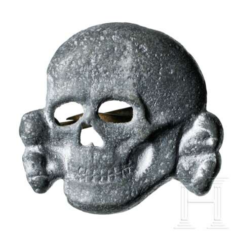 An SS Visor Cap Skull Insignia - photo 1