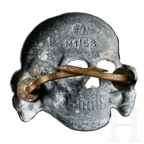 An SS Visor Cap Skull Insignia - photo 2