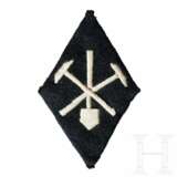 A Sleeve Diamond for SS Eisleben Mining School Enlisted - photo 1