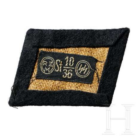 A Right Collar Tab for SS-Fuss-Standarte 10 "Bielefeld" Enlisted - photo 2