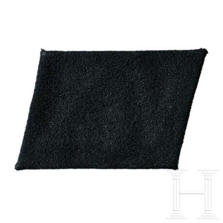 A Left Collar Tab for SS Rank - photo 1