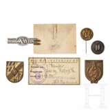 A Collection of Tinnies and Documents - Foto 1