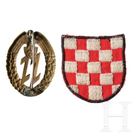 A Croatian Einsatzstaffel Badge and a Volunteer Shield - Foto 2