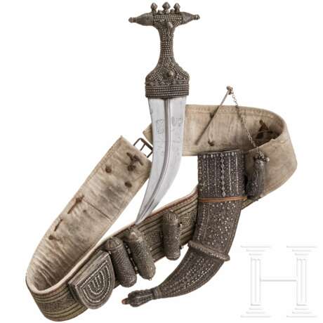 Silbermontierte Djambia mit Gürtel, Jemen, Jizan, 1. Hälfte 20. Jhdt. - photo 1