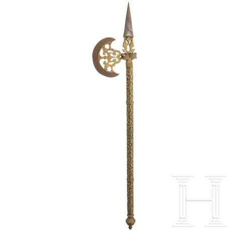 Tabar (Streitaxt) mit geschnittenem Dekor, Indien, um 1800 - Foto 1