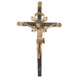 BILDSCHNITZER 17. Jahrhundert, Kruzifix, - фото 1