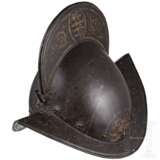 Goldgefasster, geschwärzter Morion, Sachsen, um 1600 - Foto 4