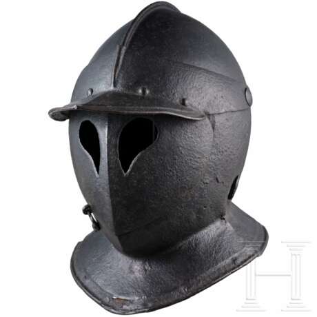 Savoyarden-Kürassierhelm, Norditalien, um 1600 - photo 1