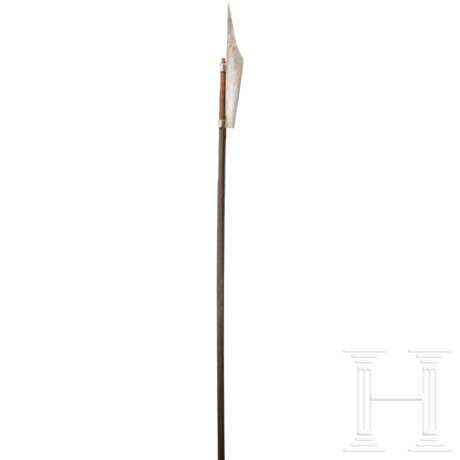 Hellebarde im Stil um 1400, früher Historismus, Schweiz, 2. Hälfte 19. Jhdt. - photo 2