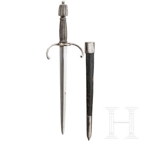 Linkhanddolch mit originaler Scheide, deutsch, um 1600 - фото 1
