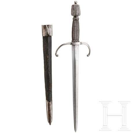 Linkhanddolch mit originaler Scheide, deutsch, um 1600 - фото 2