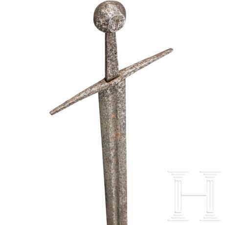 Ritterliches Schwert mit kupfernen Klingeneinlagen, Norditalien, Mitte 14. Jhdt. - photo 3